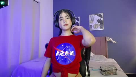 Snapshot of danny_winslow chatting on February 13, 4:32 am Danny online show from February 13, 4:32 am