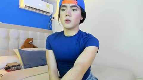 Snapshot of danny_winslow chatting on October 2, 2:29 am Danny online show from October 2, 2:29 am