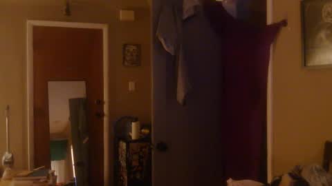 Snapshot of dannyflexxx chatting on June 13, 5:16 am Master Dan online show from June 13, 5:16 am