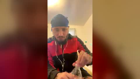 Snapshot of dannyman379 chatting on July 28, 5:23 pm dannyman379 online show from July 28, 5:23 pm
