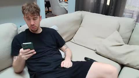 Snapshot of dannythreeyway chatting on December 19, 4:03 pm DannyThreeWay online show from December 19, 4:03 pm