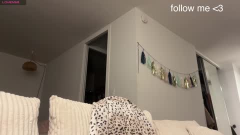 Danny online show from December 10, 1:00 am