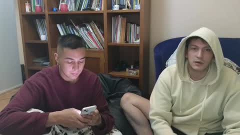 Snapshot of danruiz33 chatting on October 4, 1:47 am Dan online show from October 4, 1:47 am