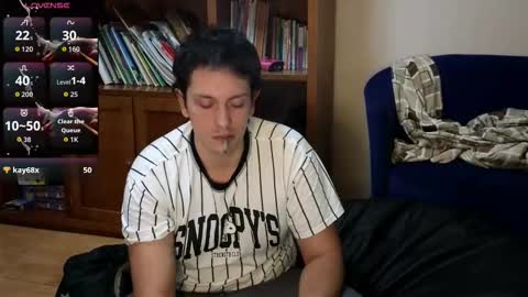 Snapshot of danruiz33 chatting on October 31, 5:19 am Dan online show from October 31, 5:19 am