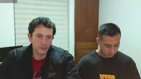 Snapshot of danruiz33 chatting on December 17, 3:01 am Dan online show from December 17, 3:01 am