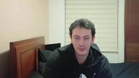Snapshot of danruiz33 chatting on May 9, 3:34 am Dan online show from May 9, 3:34 am