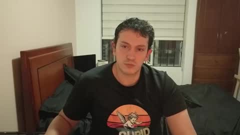 Snapshot of danruiz33 chatting on May 22, 3:02 am Dan online show from May 22, 3:02 am