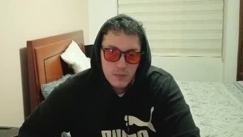 Snapshot of danruiz33 chatting on June 12, 2:10 am Dan online show from June 12, 2:10 am