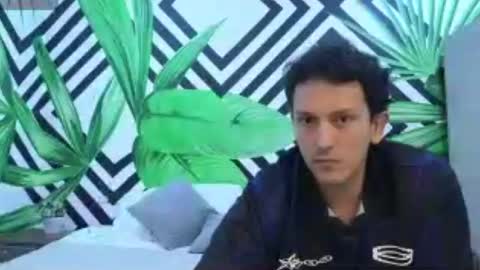 Snapshot of danruiz33 chatting on June 20, 3:31 am Dan online show from June 20, 3:31 am
