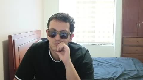 Snapshot of danruiz33 chatting on July 3, 8:48 pm Dan online show from July 3, 8:48 pm