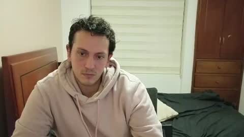 Snapshot of danruiz33 chatting on July 11, 1:41 am Dan online show from July 11, 1:41 am