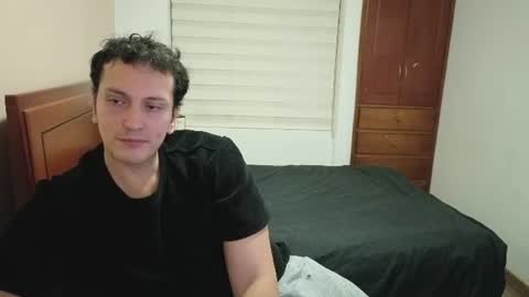 Snapshot of danruiz33 chatting on July 24, 2:20 am Dan online show from July 24, 2:20 am