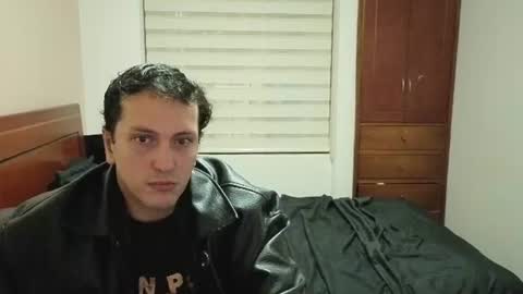 Snapshot of danruiz33 chatting on July 28, 2:29 am Dan online show from July 28, 2:29 am