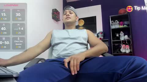 Snapshot of dante_bigboss chatting on November 5, 4:12 am Dante online show from November 5, 4:12 am