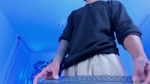 Snapshot of dante_cooper_0 chatting on December 13, 4:33 am dante_cooper_0 online show from December 13, 4:33 am