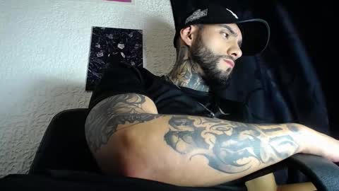 Snapshot of dante_d_angelo_ chatting on September 16, 4:13 am dante_d_angelo_ online show from September 16, 4:13 am