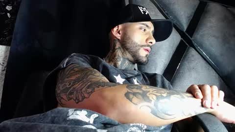 dante_d_angelo_ online show from February 6, 6:40 am