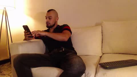 Snapshot of dante_hell1 chatting on November 28, 10:34 pm Dante Hell online show from November 28, 10:34 pm