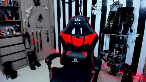 Snapshot of dante_infernos chatting on January 17, 7:16 pm Dante online show from January 17, 7:16 pm