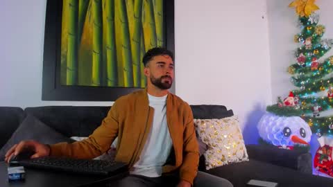 Snapshot of dante_sstrong chatting on December 18, 11:16 am Dante Sstrong online show from December 18, 11:16 am