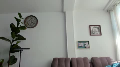 Dante online show from January 5, 5:49 pm