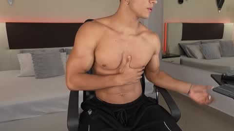 Dante online show from November 10, 8:30 pm