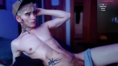 danteobscuro online show from January 15, 10:24 pm