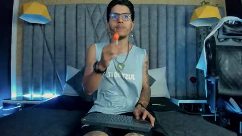 Dante online show from March 1, 11:18 pm