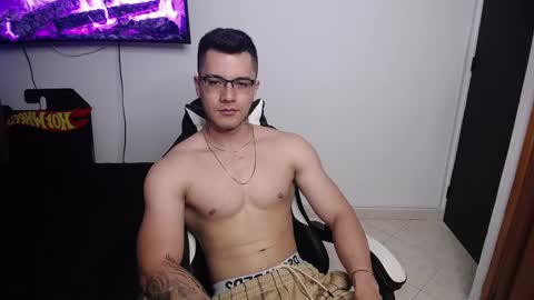 Snapshot of danteread chatting on January 31, 11:13 pm danteread online show from January 31, 11:13 pm