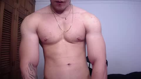 Snapshot of danteread chatting on February 8, 9:04 pm danteread online show from February 8, 9:04 pm