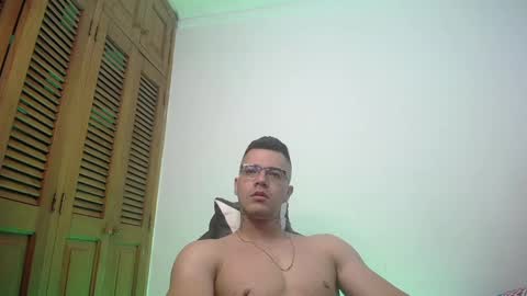 Snapshot of danteread chatting on March 2, 7:02 pm danteread online show from March 2, 7:02 pm