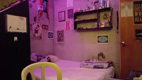 dany_kyng online show from March 8, 9:29 pm