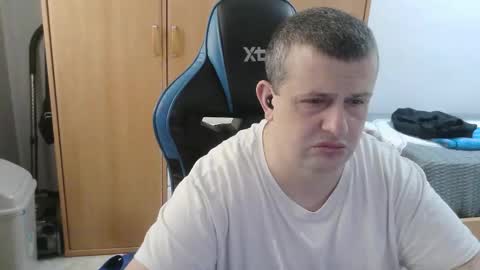 danysanchez1981 online show from March 18, 10:29 am