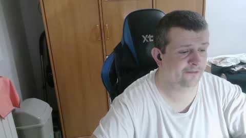 danysanchez1981 online show from May 22, 9:26 am