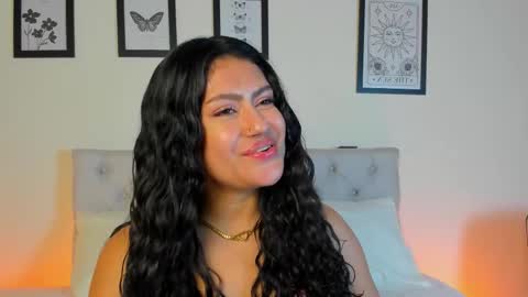 Antonella Mora online show from December 2, 1:05 pm