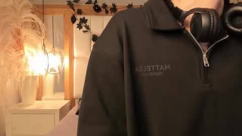 daphne_and_roger online show from December 16, 11:04 am