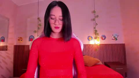 Snapshot of daphne_courtis chatting on July 18, 3:11 am Daphne online show from July 18, 3:11 am