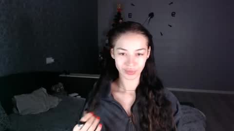 Daphne Darkthorn online show from December 17, 4:18 am