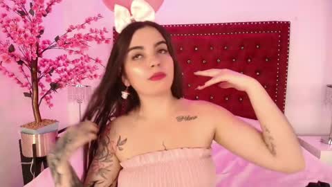 Daphne  online show from April 28, 11:37 am