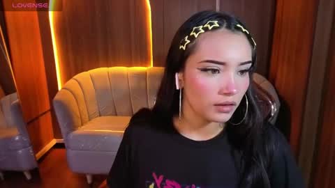 daphne_nicole_b online show from June 9, 12:50 pm