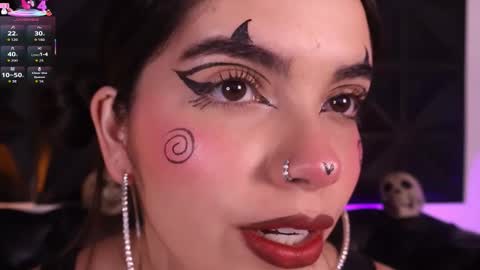 Daphne online show from October 31, 1:23 pm