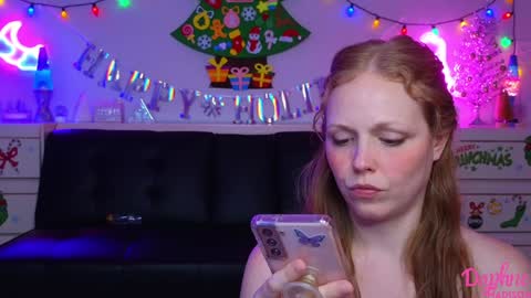 Snapshot of daphnemadison chatting on January 21, 10:19 pm Daphne Madison online show from January 21, 10:19 pm