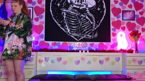 Snapshot of daphnemadison chatting on March 4, 5:13 pm Daphne Madison online show from March 4, 5:13 pm