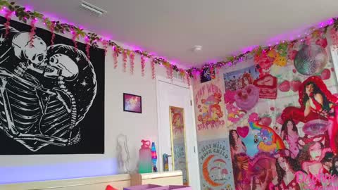 Snapshot of daphnemadison chatting on March 11, 2:29 pm Daphne Madison online show from March 11, 2:29 pm