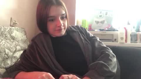 Emilia online show from March 17, 1:47 pm