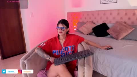 Snapshot of dapnne_ chatting on November 11, 12:38 pm Daphne online show from November 11, 12:38 pm