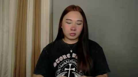 Snapshot of darcy_world chatting on February 26, 2:37 am DARCY online show from February 26, 2:37 am