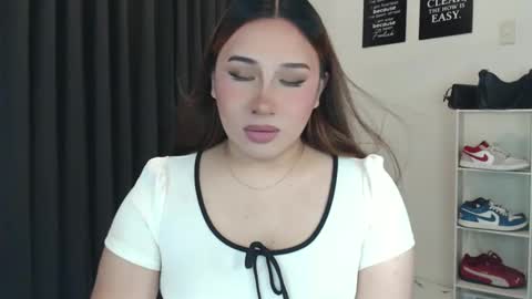 Snapshot of darcy_world chatting on September 18, 10:34 pm DARCY online show from September 18, 10:34 pm