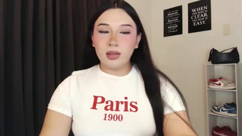 Snapshot of darcy_world chatting on October 20, 4:35 am DARCY online show from October 20, 4:35 am