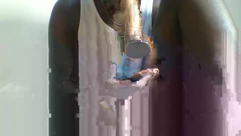 Snapshot of dare_daisy chatting on October 11, 6:39 pm dare_daisy online show from October 11, 6:39 pm